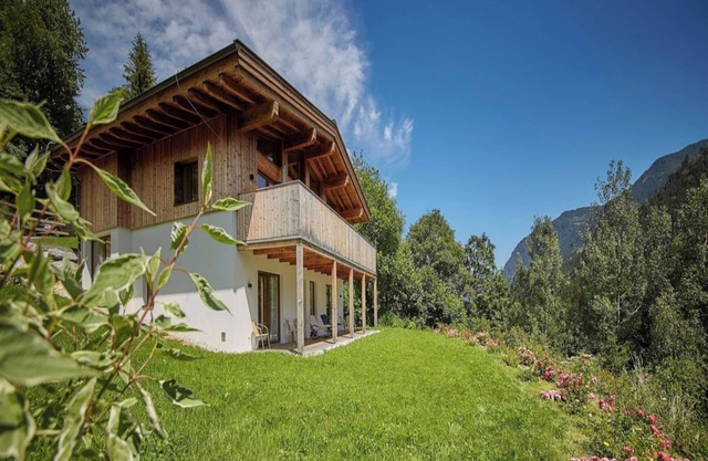 Chalet with a sauna near Saalbach-Hinterglemm