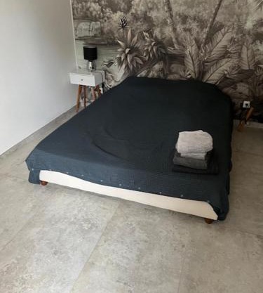 Chambre indépendante près d'Aix