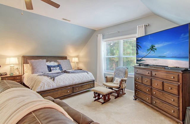 Charleston Waterfront Suite w/Dock - Minutes from the beach!