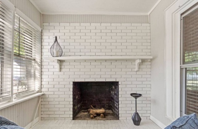 Charlotte's Webb-- Monthly Rental 3 mi to Downtown