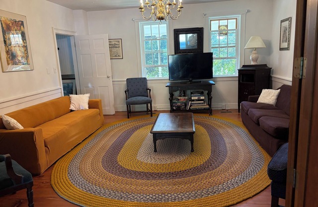 Charlotte’s Farm. Gorgeous 5 bedroom farmette 25 minutes from State College.