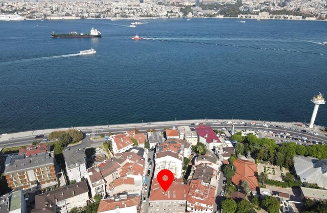 Charm and Cosy 2 Bedroom Apartment near the Bosphorus Shore in the Heart of Uskudar