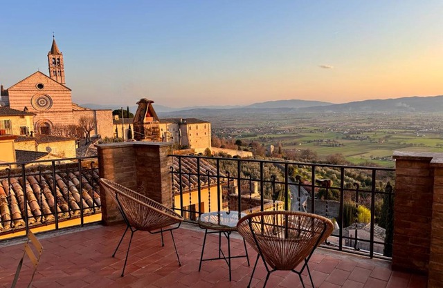 CharmandView Assisi