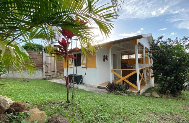 Charmant bungalow avec piscine Kaz' Basse