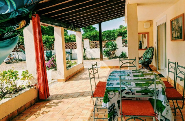 Charmant Logement Rdc, 100m de Plage, Climatisé, Terrasse BBQ Privée