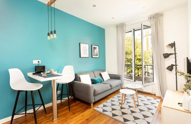 ★ Charmant/Nice APPARTEMENT ★ proche/near LA DEFENSE & PARIS