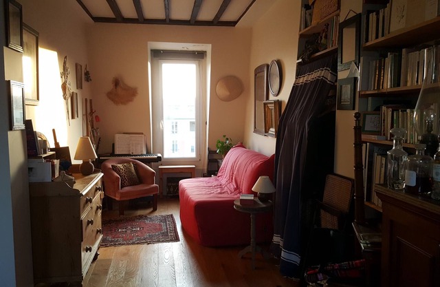 Charmant Studio Avec Vue. Votre Petit nid Au-dessus des Toits !