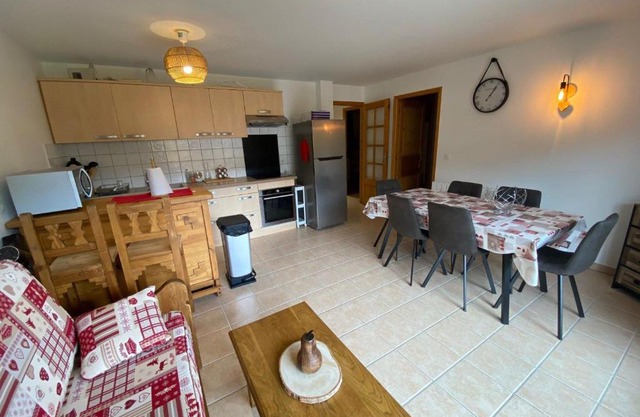 Charmant T2 + cabine avec balcon orienté sud à Saint-Jean-de-Sixt, proche de La Clusaz - FR-1-459-209