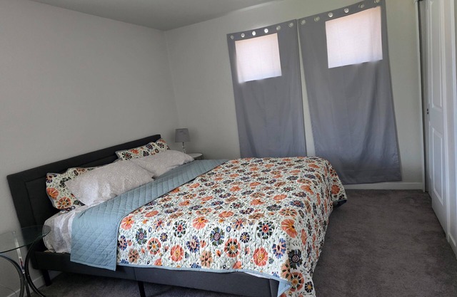 Charming 1-bedroom in marvelous Colorado Springs with WiFi, AC
