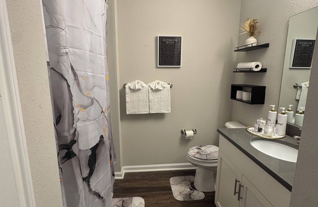 Charming 1-bedroom apartment with AC, WiFi in vibrant Nashville