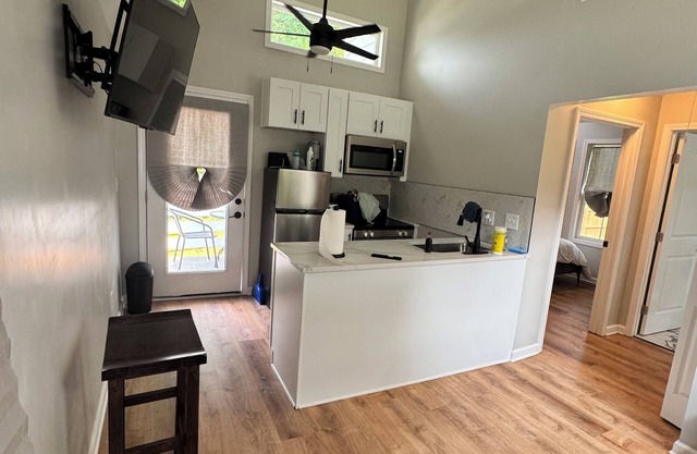 Charming 1-bedroom apartment in perfect Atlanta; near Tyler Perry Studios!