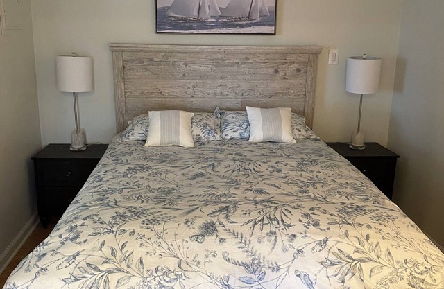 Charming 1-bedroom Condo in terrific Ocean City, NJ with WiFi, AC
