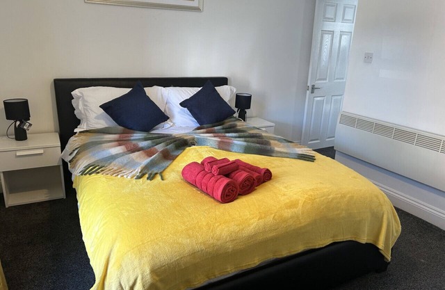 Charming 1-Bedroom with Balcony