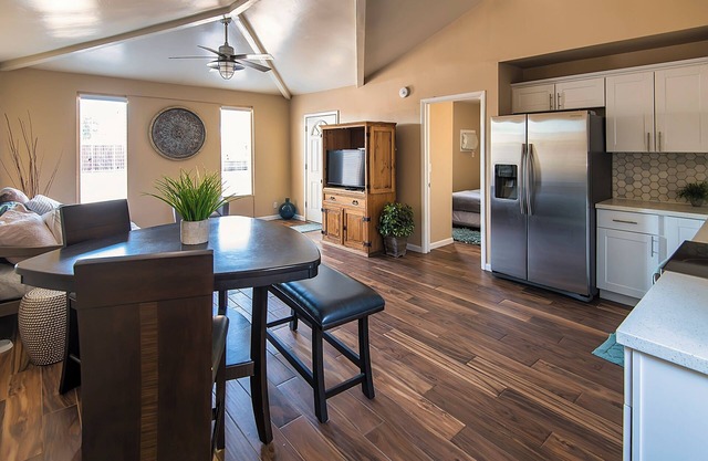 Charming 1-bedroom house in delightful Phoenix with WiFi, AC