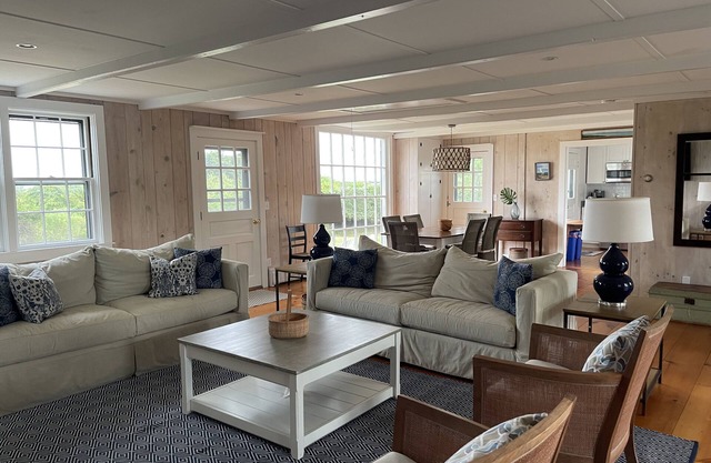 Charming 2 bedroom, 2 bath home with water views and steps to private beach