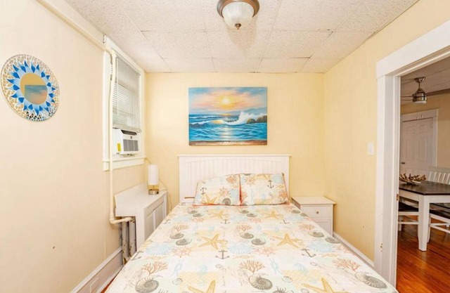 Charming 2-bedroom 2 bath apartment in Amazing location in Ocean City