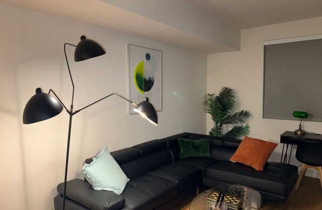 Charming 2-Bedroom Apartment in Glendale
