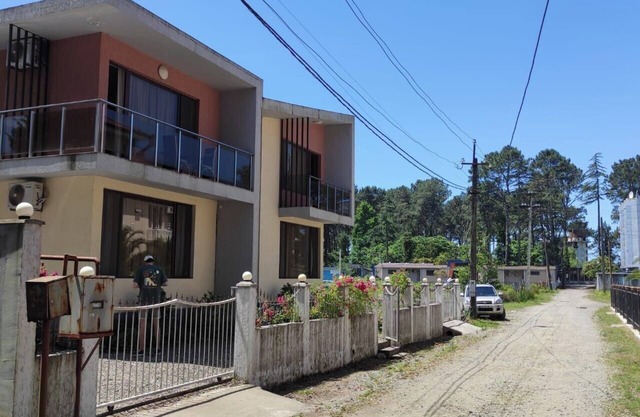 Charming 2-bedroom apartment with WiFi, AC in Ureki
