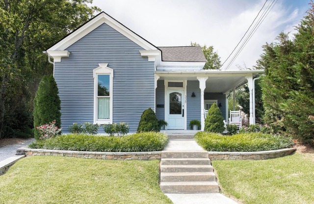 Charming 2-bedroom historic home in Franklin, TN
