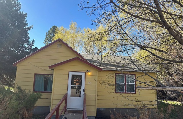 Charming 2+ Bedroom private home