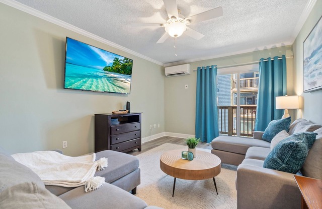 Charming 2BR/2BA Beach Condo Steps from North Topsail Beach
