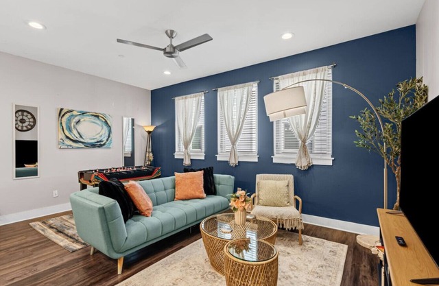 Charming 2BD: In the Heart of Magnolia & Stylish!