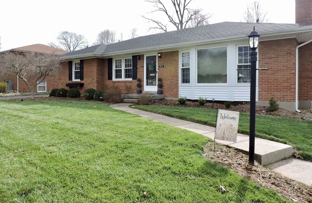 Charming 3-bedroom, 2-bath house in Louisville, KY, with many amenities
