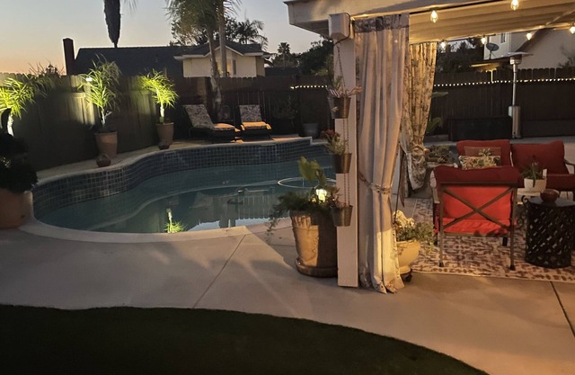 Charming 3-bedroom, interior designed pool home