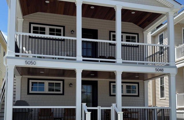Charming 3-bedroom, 3 bath condo with WiFi and A/C in Ocean City, NJ.