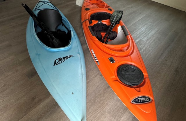 Charming 3-bedroom bungalow with 2 single kayaks in Edgewater