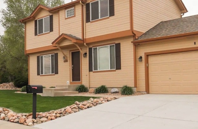 Charming 3-bedroom house with AC and WiFi in wonderful Denver
