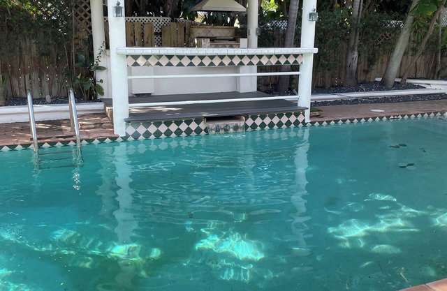 Charming 3-bedroom house in fabulous Miami with AC, WiFi