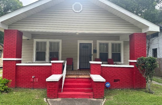 Charming 3-bedroom house with AC and WiFi in welcoming Mobile