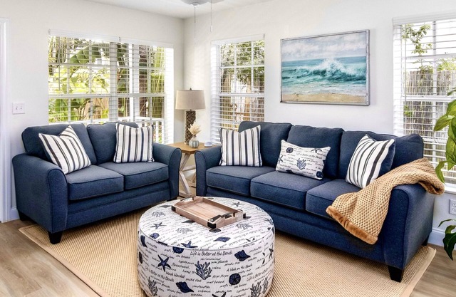 Charming 3-bedroom Jupiter home, less than 3 miles from beach!