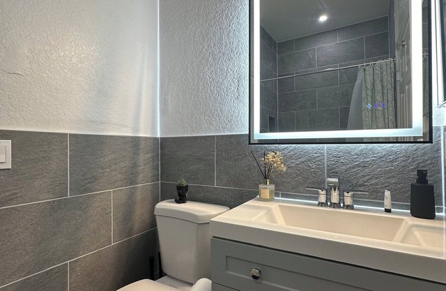 Charming 3-bedroom resort with AC, WiFi in delightful Davenport