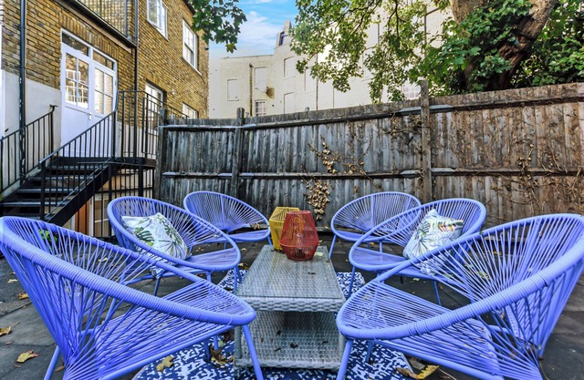 Charming 3-BR Flat with Ensuite Master and Balcony