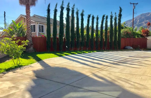 Charming 4-bedroom bungalow with WiFi and AC in Duarte