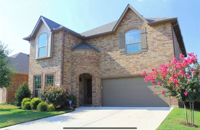 Charming 4-bedroom house off the Fossil Creek Golf course in Fort Worth.
