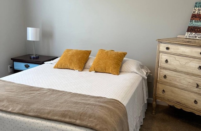 Charming 4-bedroom house in welcoming Greenville with WiFi, AC