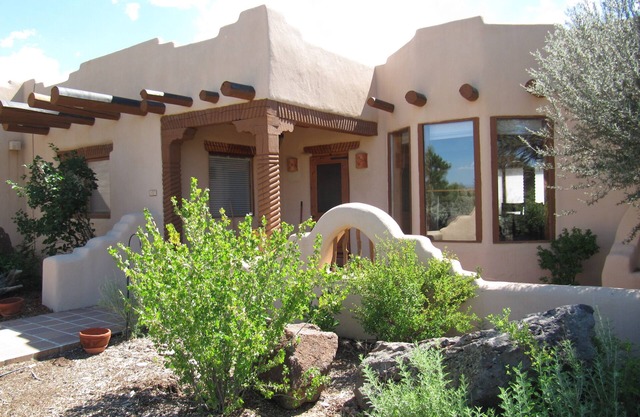 Charming Adobe Between Taos And Taos Ski Valley