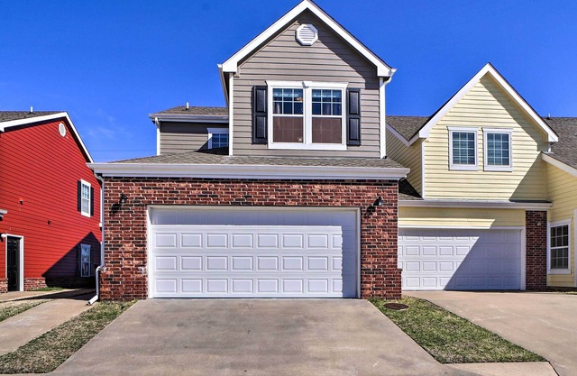 Charming Afton Townhouse, Walk to Grand Lake!