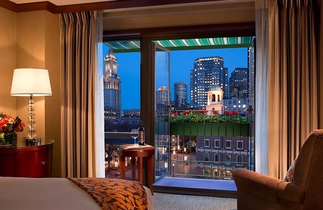 Charming Amenities like Juliette Balcony! Close to Boston Common & Prudential!