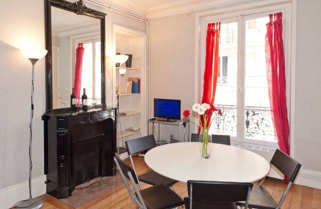 Charming and calm 2/3 bedroom apartment in the Latin Quarter