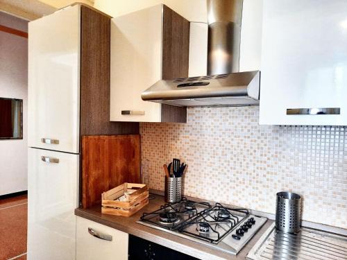 Charming Apartment in Genova with Private Parking, 70 sqm