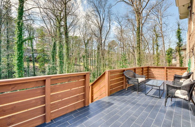 Charming Atlanta Home w/Yard: 7 Mi to Downtown!