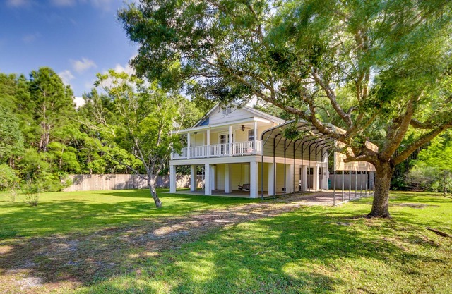 Charming Bay St Louis Cottage - 4 Mi to Casino!