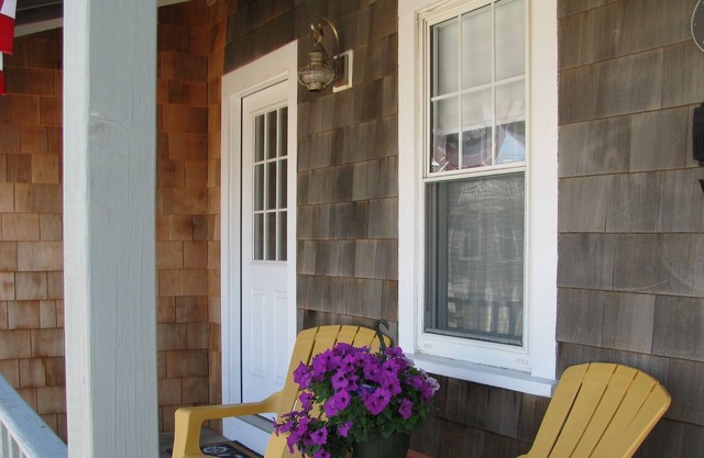Charming Beachfront Cottage