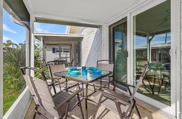 Charming Beachside Retreat - Aloha Kai #18 - Roelens