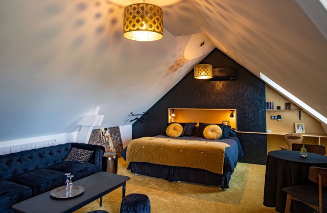 Charming bedroom « Roaring twenties »