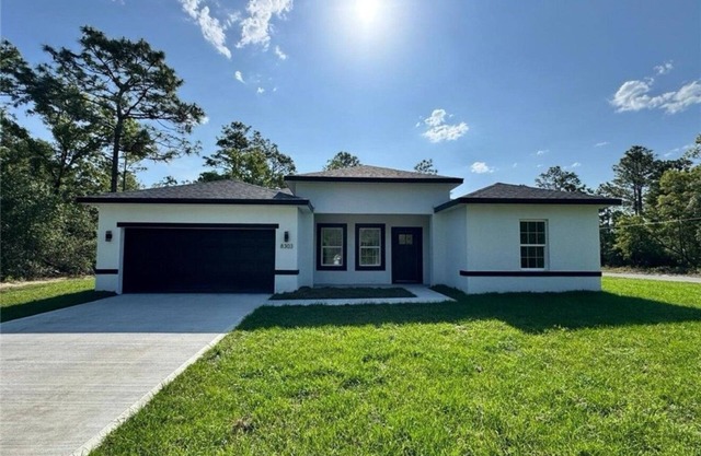 Charming brand new 4-bedroom house near Rainbow Springs & Crystal Rivers